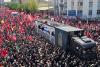Fotografia lui Trump, lovită cu pietre la înmormântarea ayatollahului Ali Khamenei 19017010