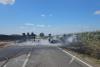 Incendiu uriaș după accidentul dintre o autocisternă cu benzină și un buldoexcavator pe DN2A, la Hârșova. A fost instituit un perimetru de siguranță de 800 de metri 19020167